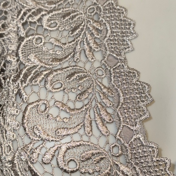 Carmen Marc Valvo Silver Lace Evening Jacket Size 6 - Picture 5 of 8